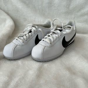 Nike Cortez size 8.5